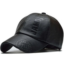 Casquette En Cuir Léger Brodée - Noir / Unique
